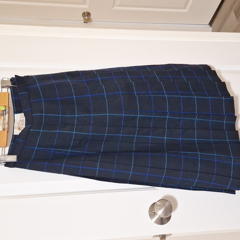 Vintage Edenburgh Pleated Skirt